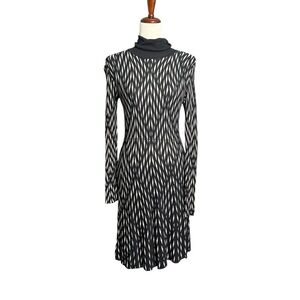 Desigual Long Sleeve Black & Cream Turtleneck Knit Dress Size Large
